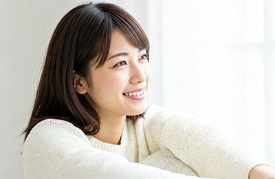 笑顔の女性