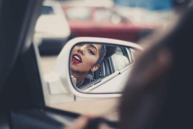 女性